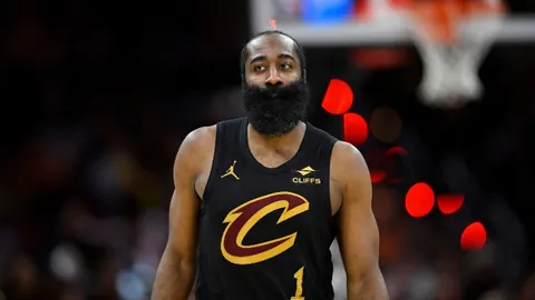 曼联球员拉什福德买断条款至6月到期，激活需分3年支付3000